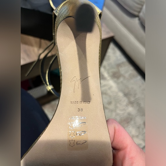 Giuseppe Zanotti Heels - Picture 13 of 14